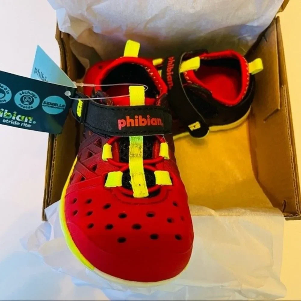 Stride Rite Made2Play Baby, Toddler and Little Boys Phibian Water Shoe Size 4